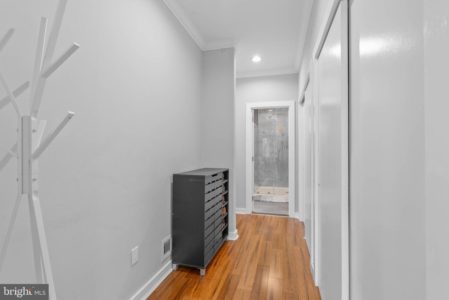 2059 Fernon St photo 33