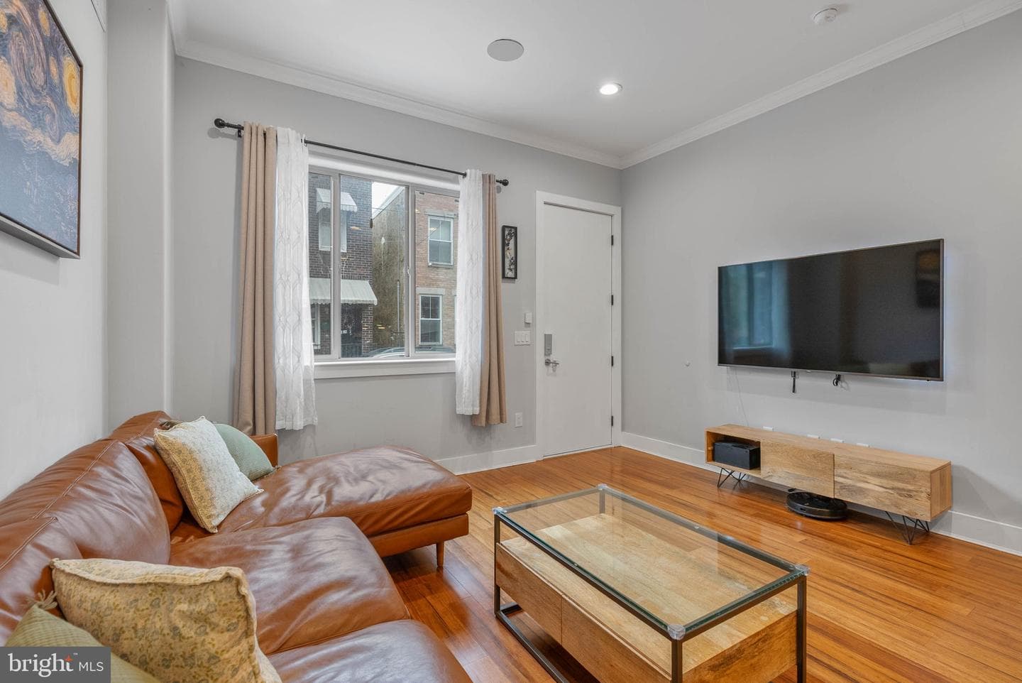 2059 Fernon St photo 6