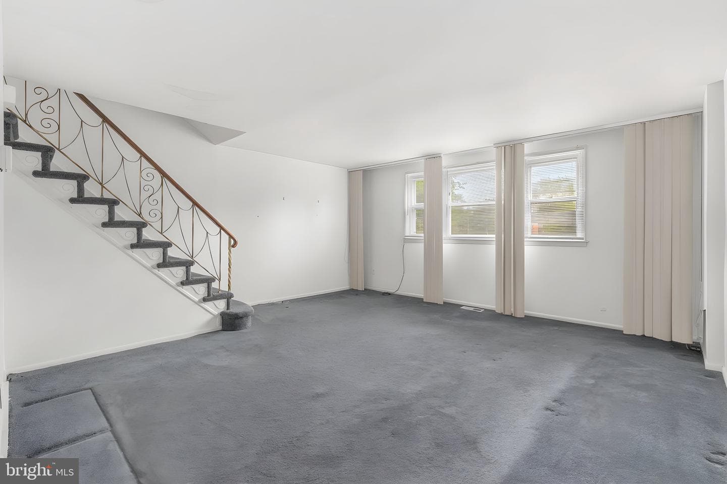 7450 Hill Road photo 9