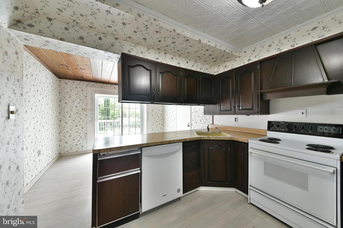 420 Forest Hills Avenue photo 11