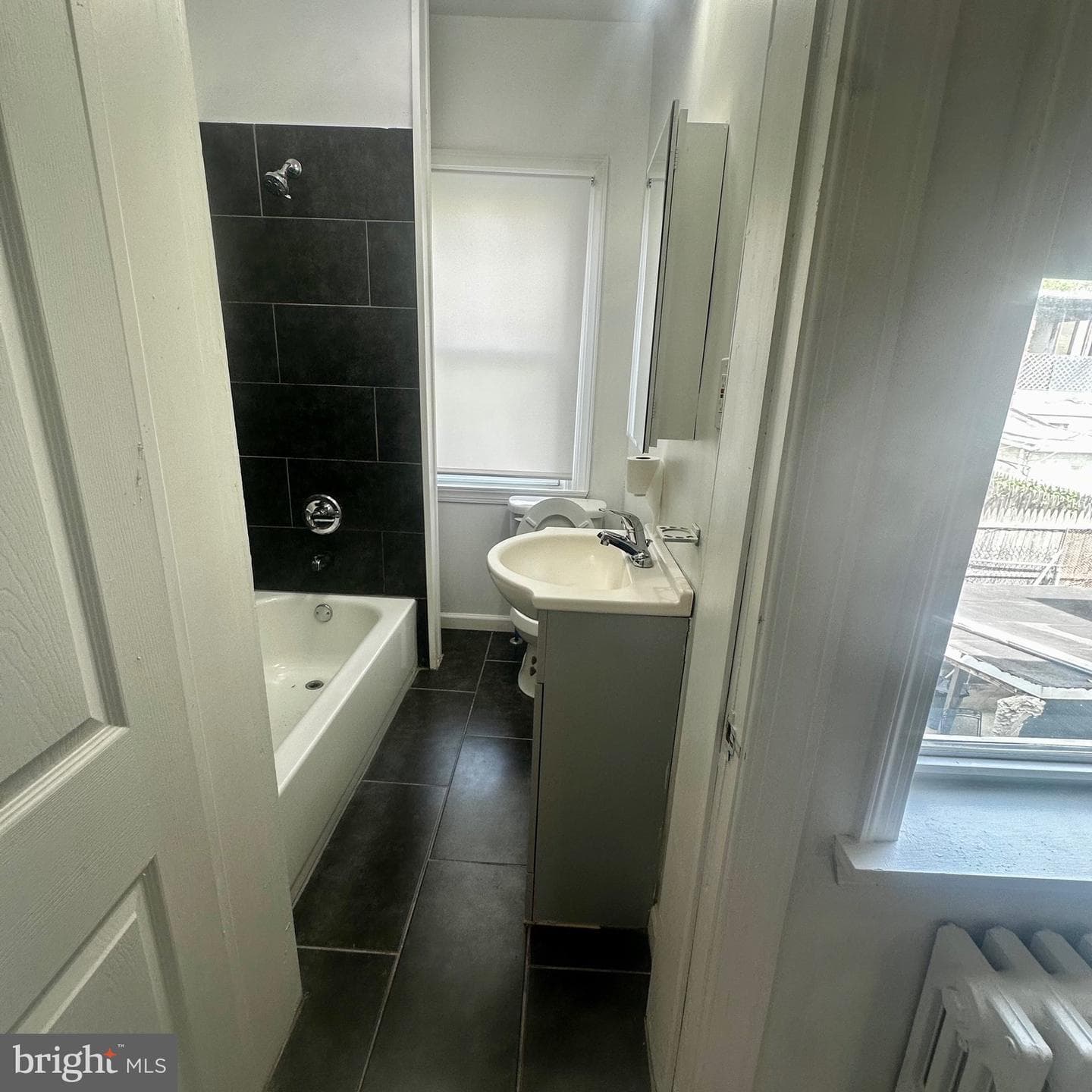 2714 N Fairhill Street photo 26