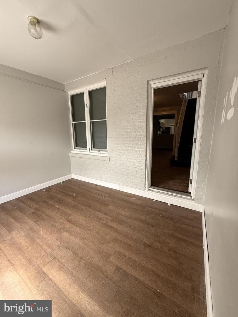 5245 Florence Avenue photo 3