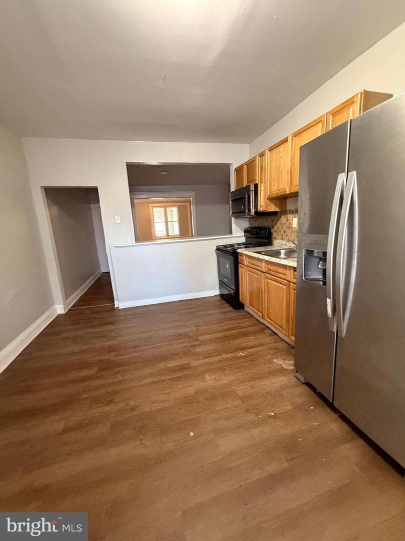 5245 Florence Avenue photo 9