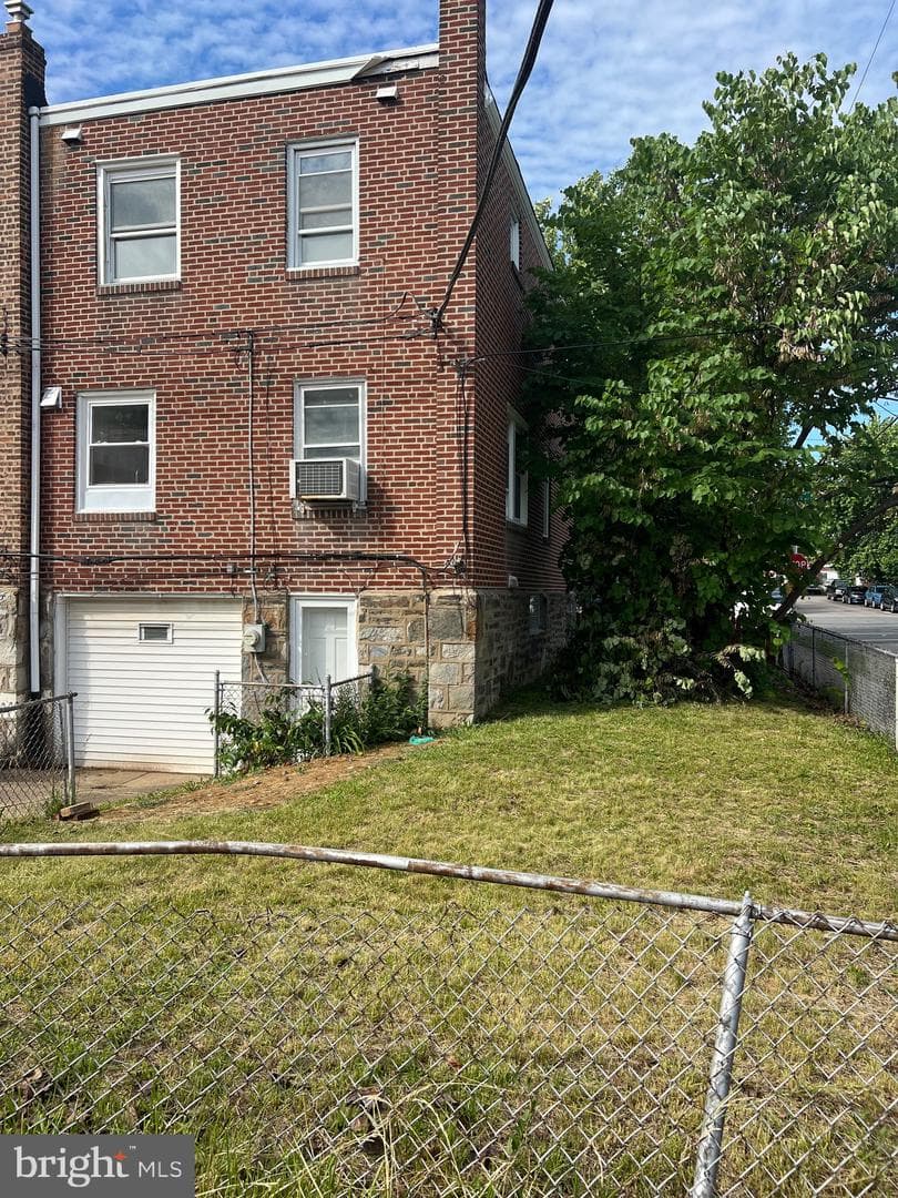 3356 Tyson Avenue photo 22