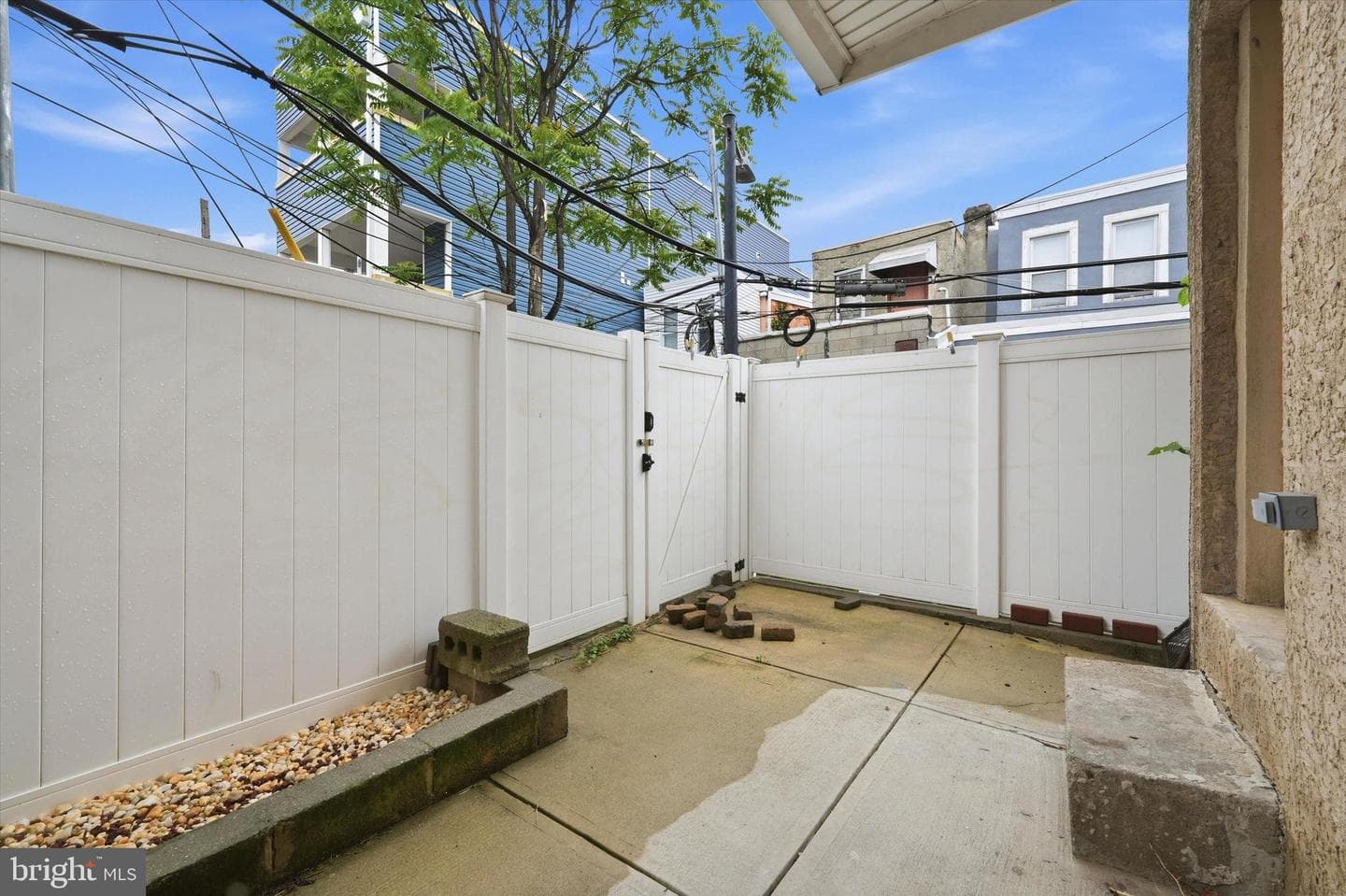 2111 Wharton Street photo 16