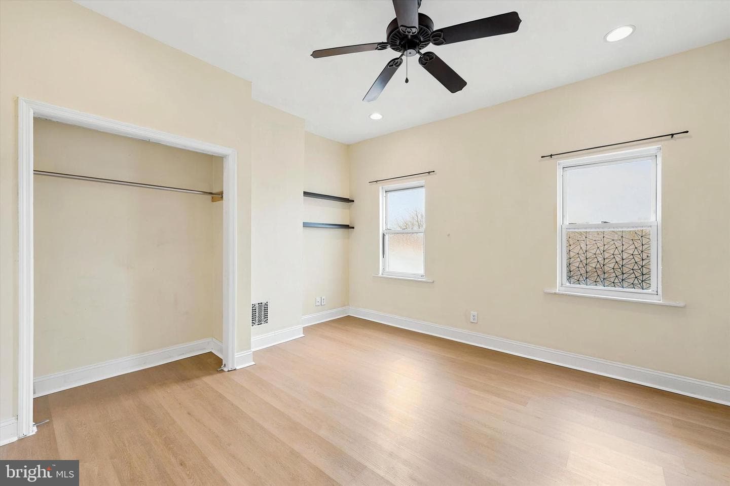 2111 Wharton Street photo 19