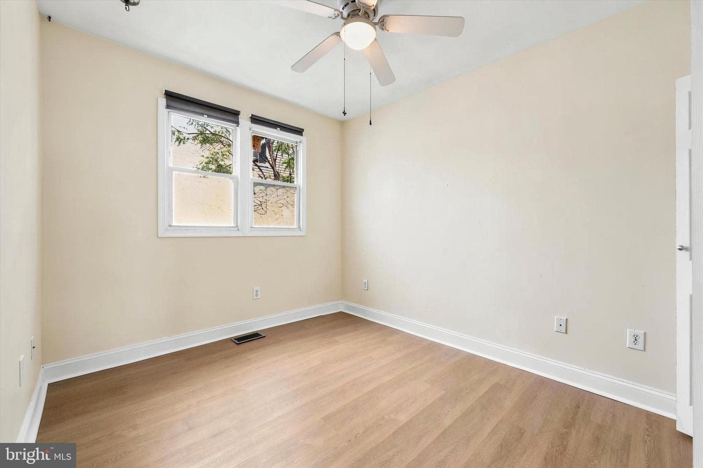 2111 Wharton Street photo 24