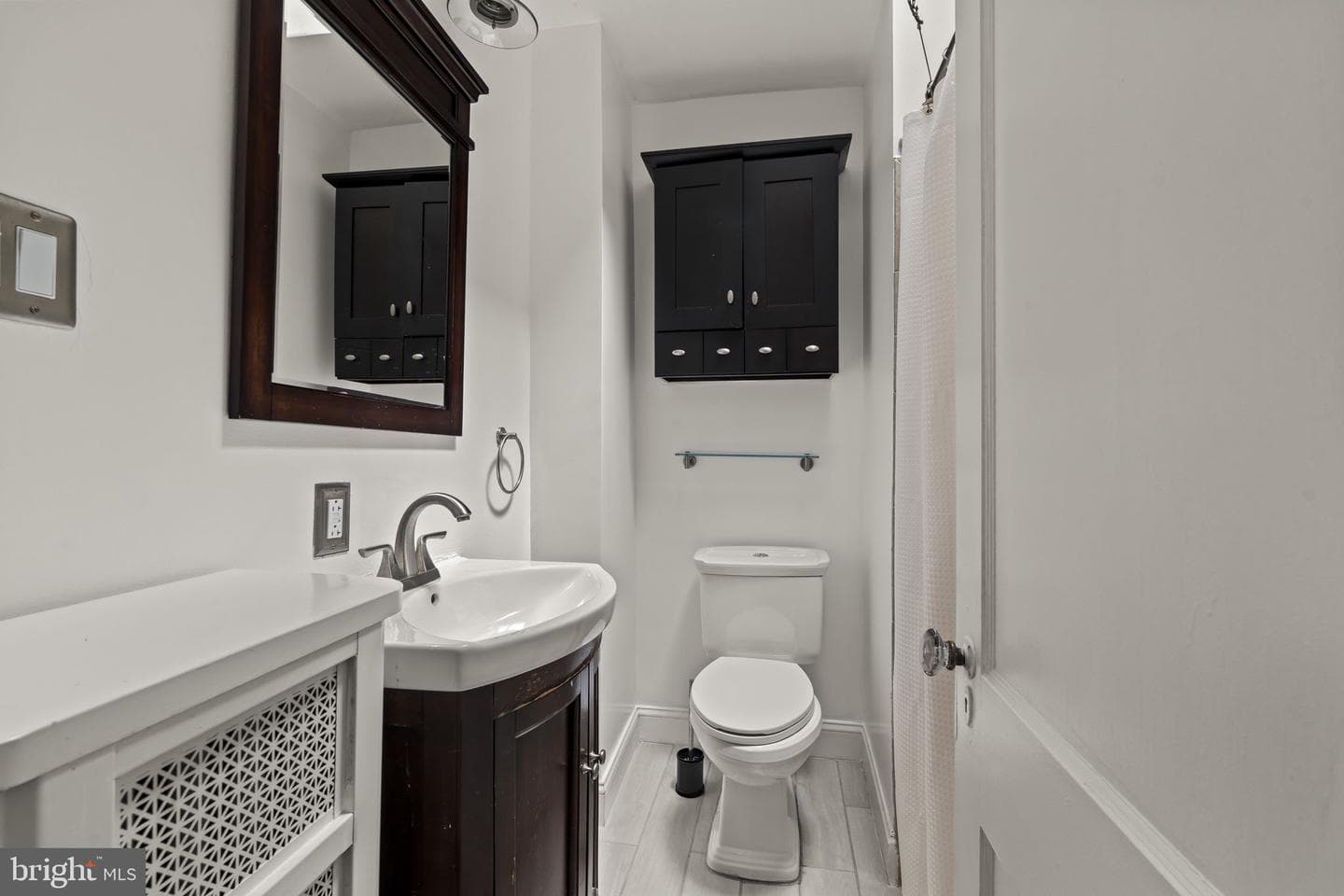 923 Anchor Street photo 27