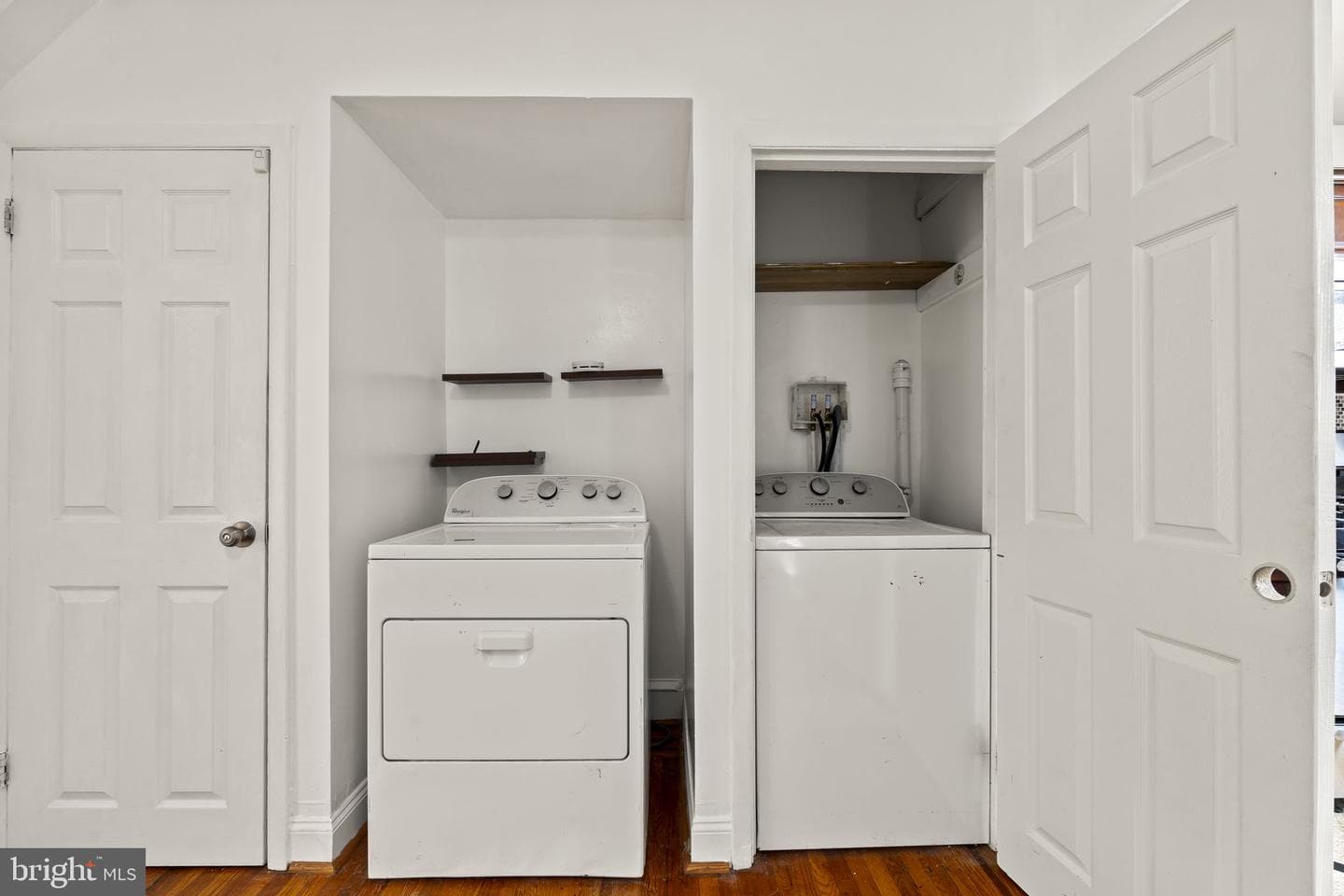 923 Anchor Street photo 34