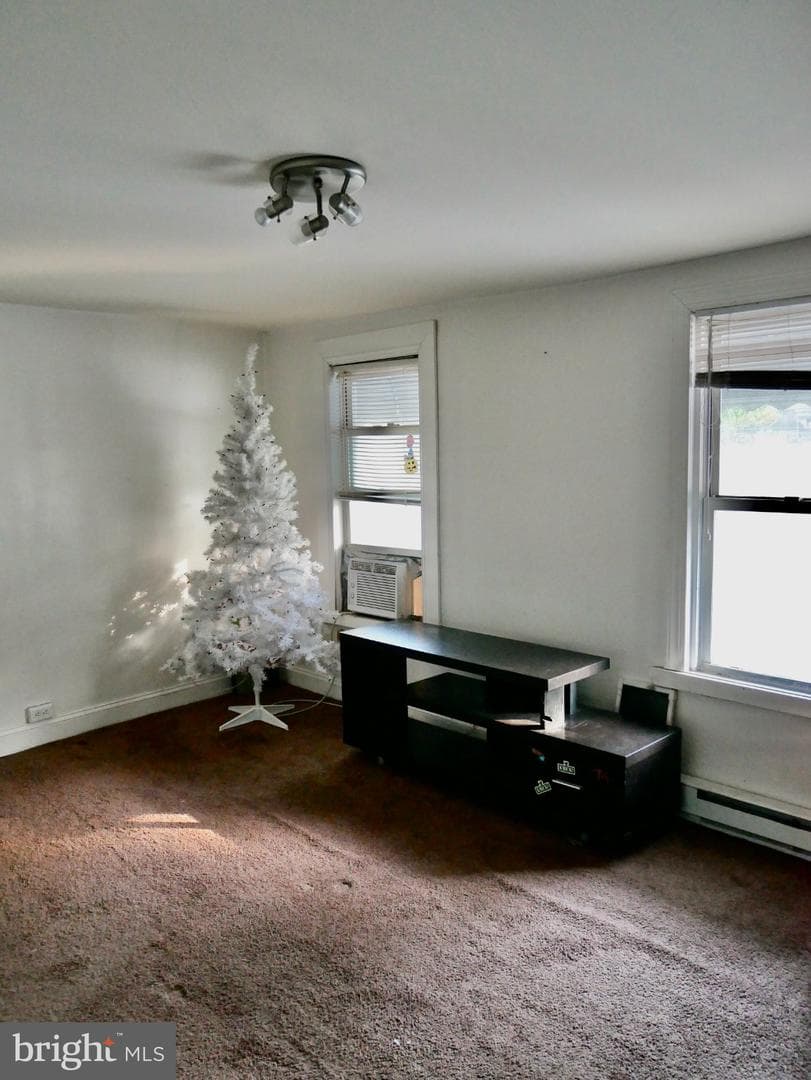 2422 E Somerset photo 7