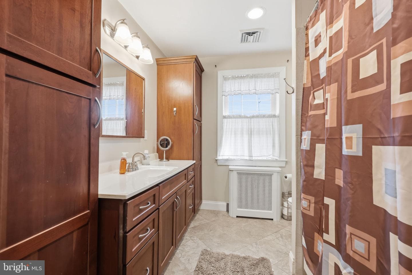 755 Byberry Road photo 25