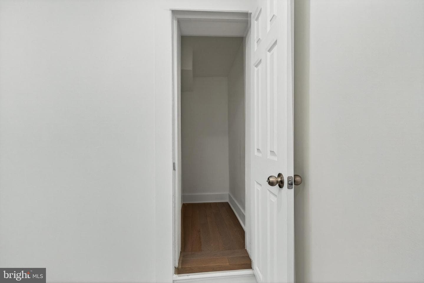 2029 Sigel Street photo 28