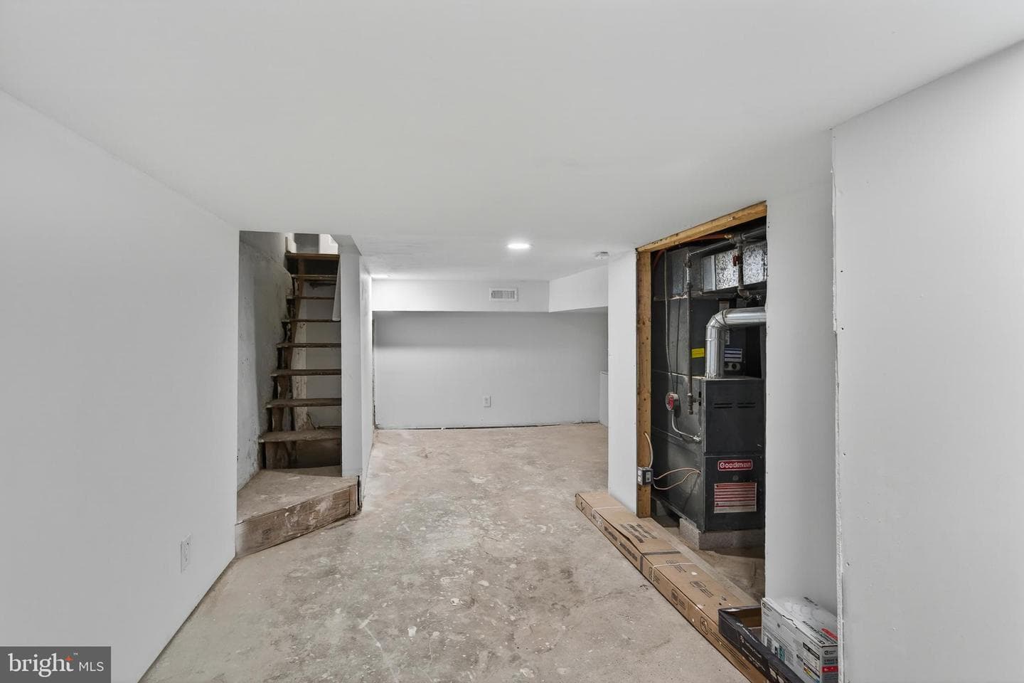2029 Sigel Street photo 30