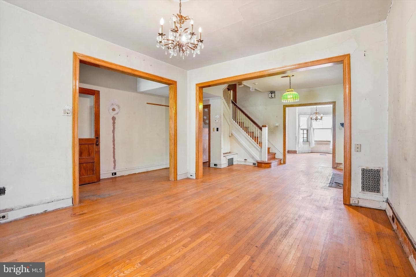 111 W Allens Lane photo 8
