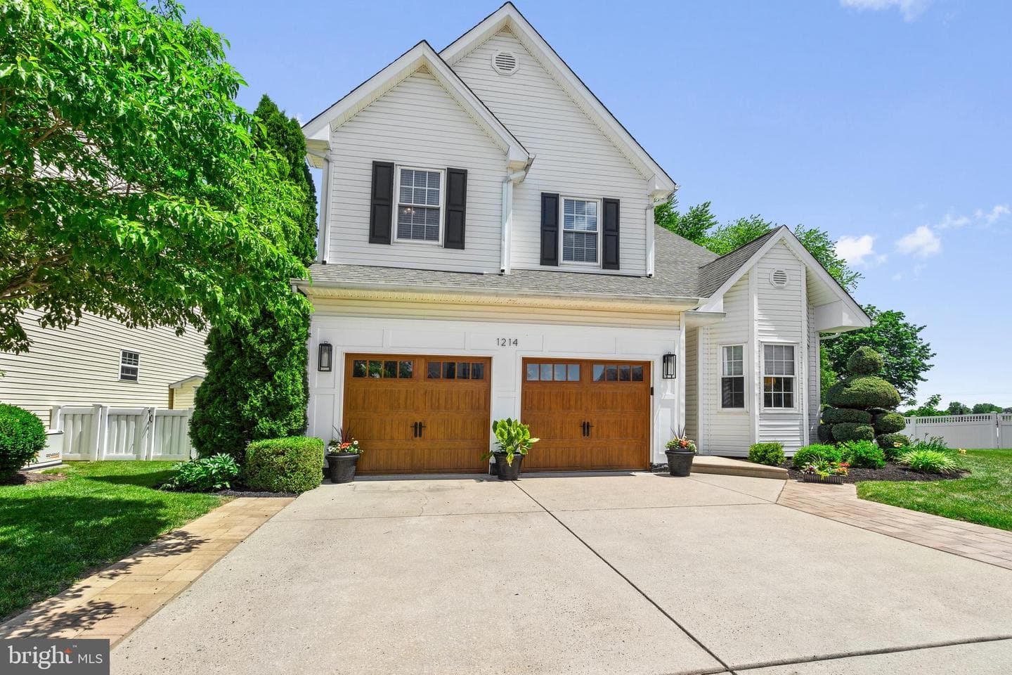 1214 Anna Drive photo 1
