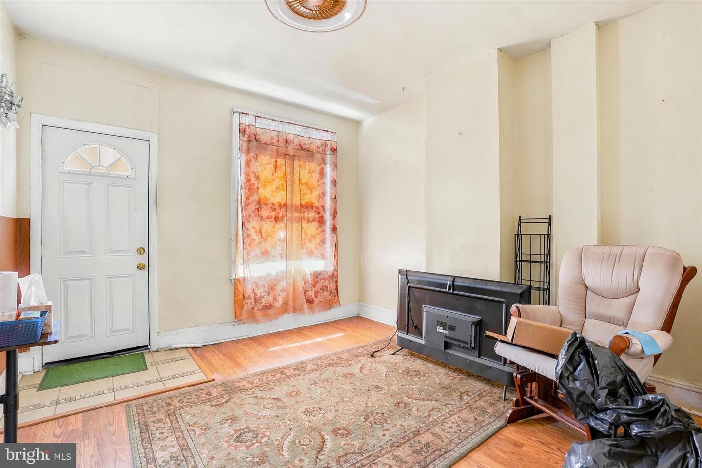 1127 E Montgomery Avenue photo 2