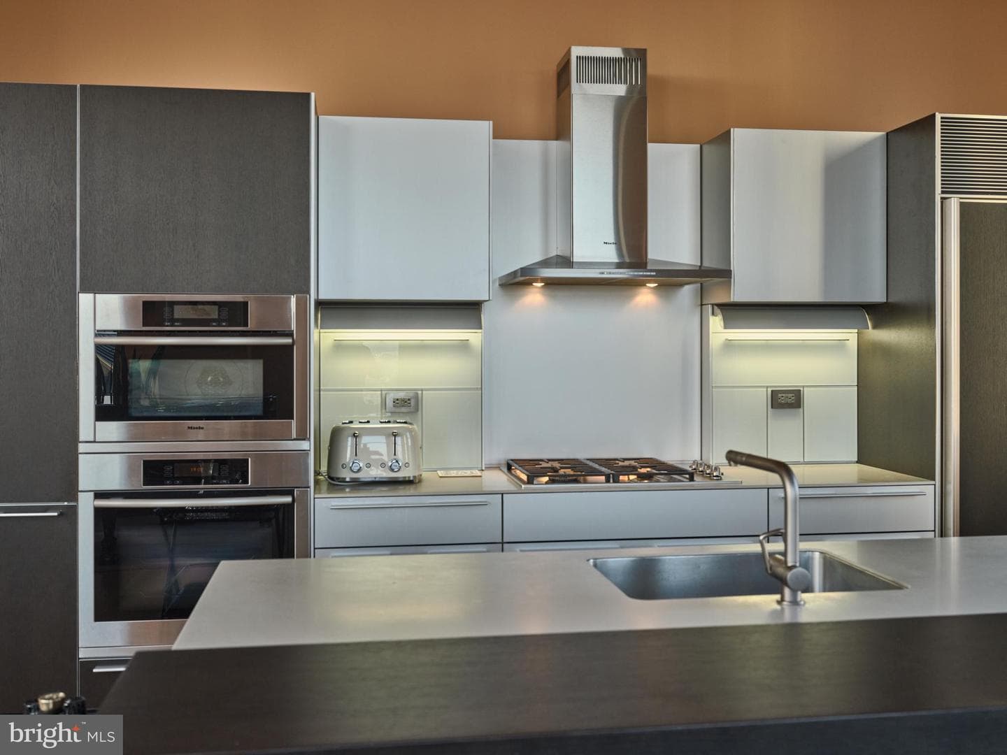 210 W Washington Square #8se photo 19