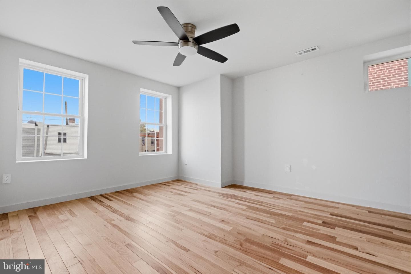 3273 Belgrade Street photo 20