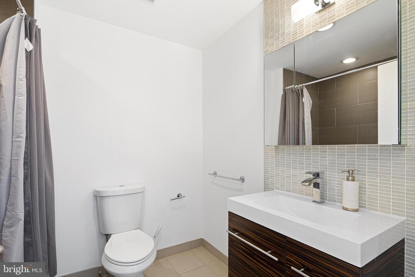 259 Leverington Avenue photo 24