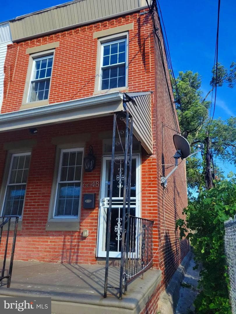 6648 Greenway Avenue photo 3