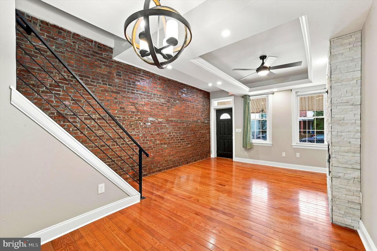 6648 Greenway Avenue photo 9