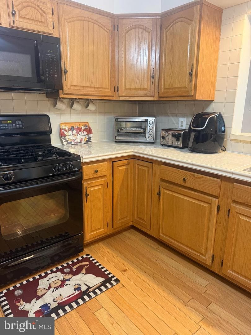 72303 Delaire Landing Road #303 photo 6