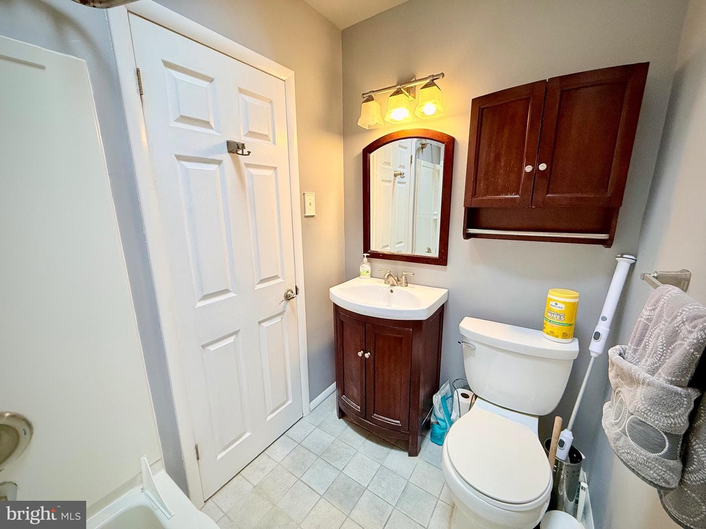 12004 Salina Place photo 21