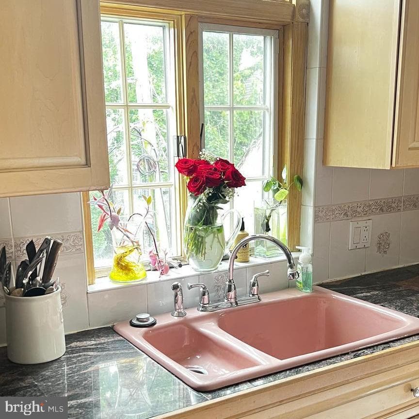 6903 Cherokee Street photo 11