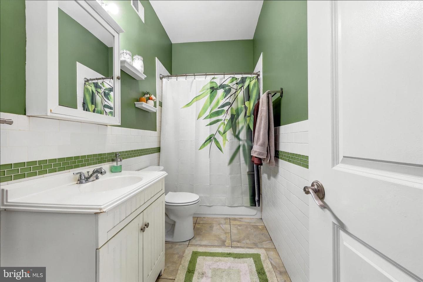 514 Titan Street photo 19