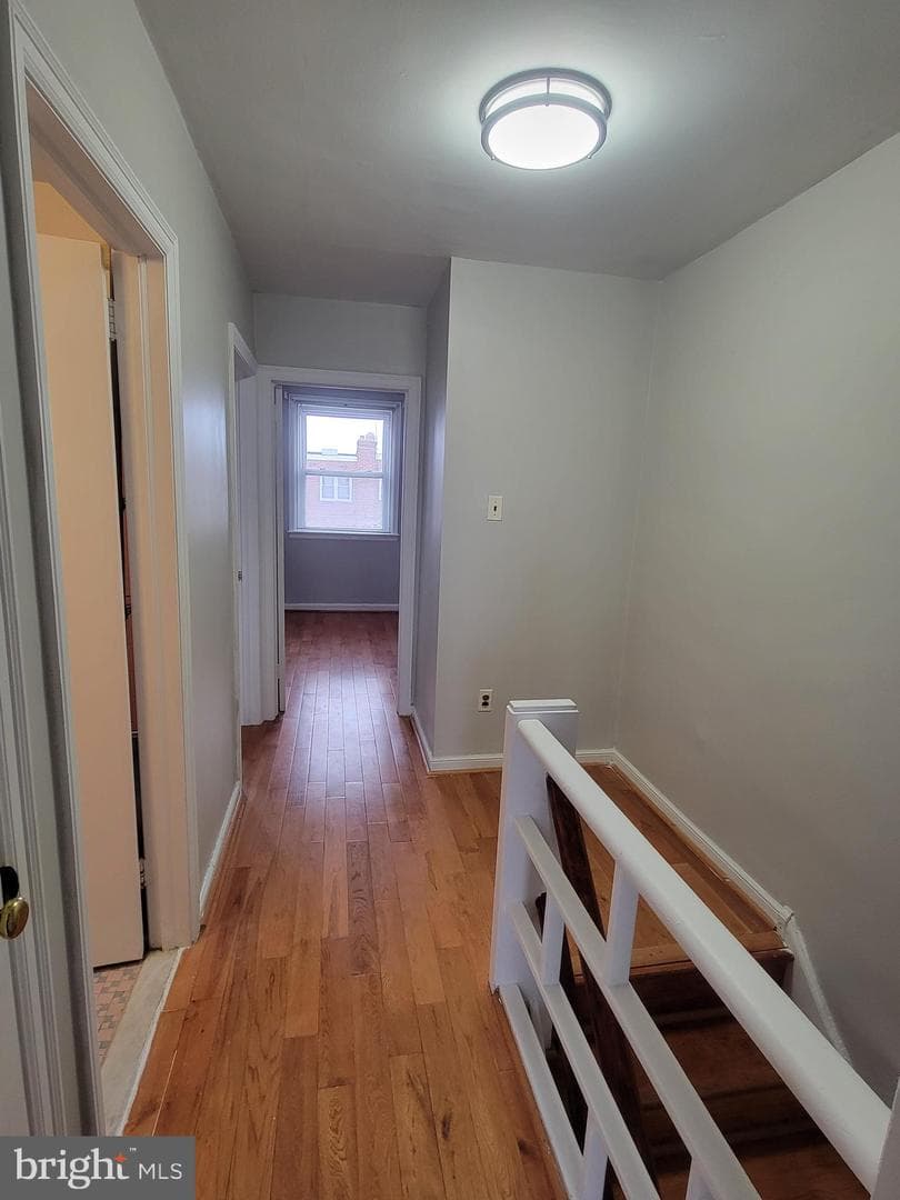 2838 Tyson Avenue photo 7