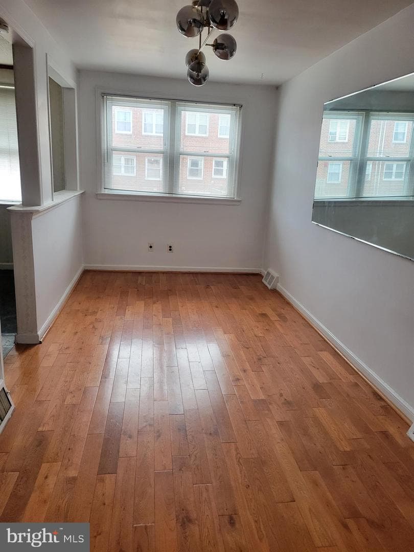 2838 Tyson Avenue photo 9