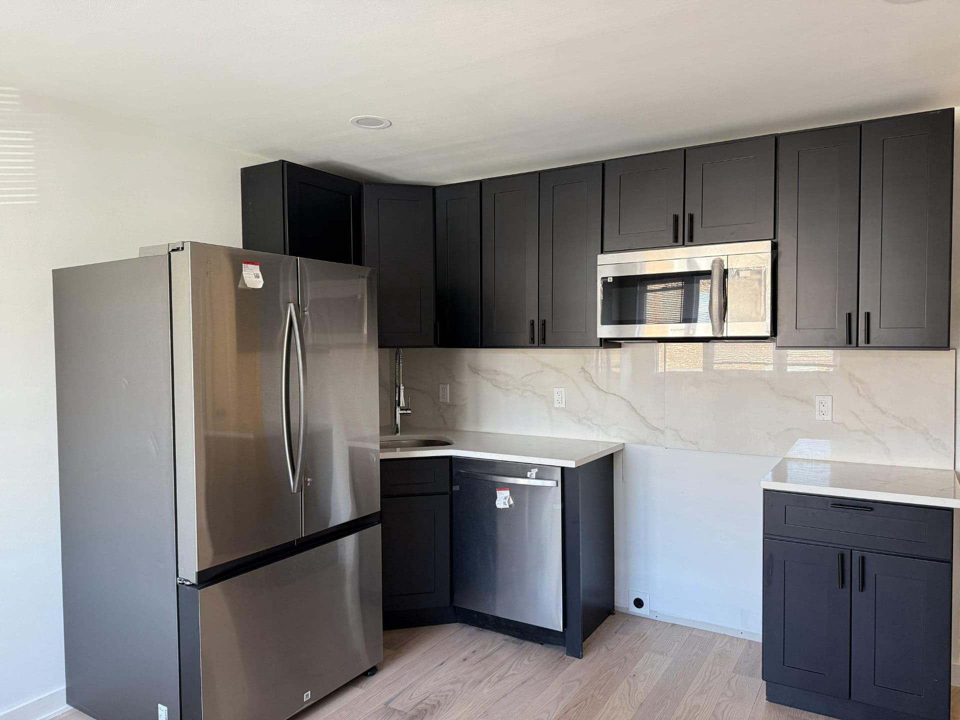 3043 Miller Street photo 15