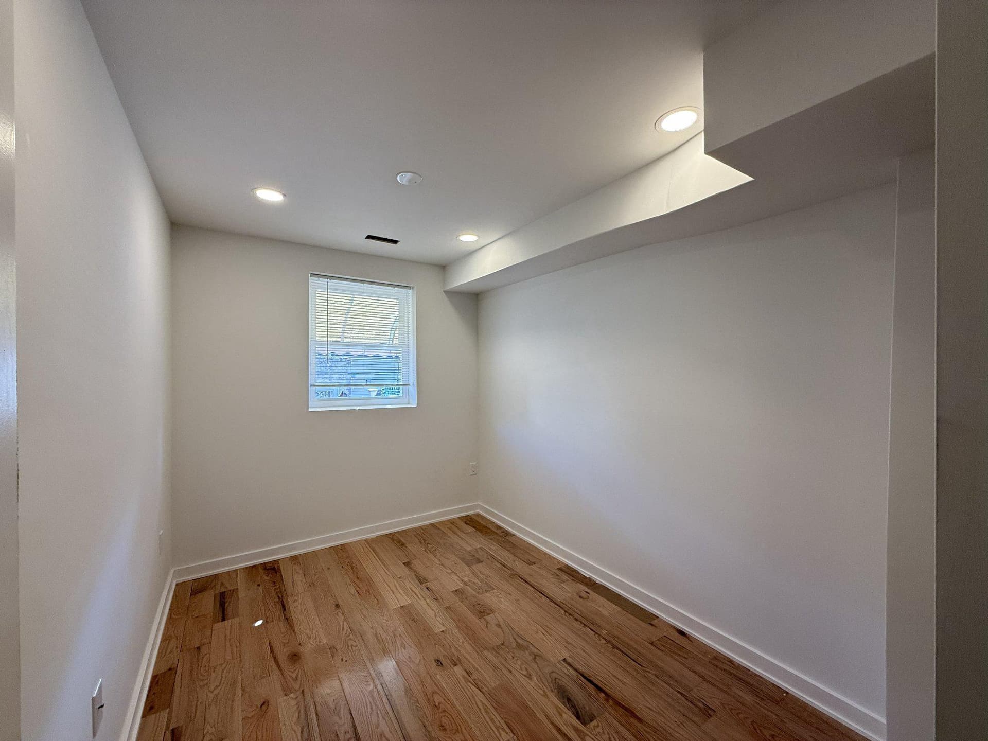 3043 Miller Street photo 17