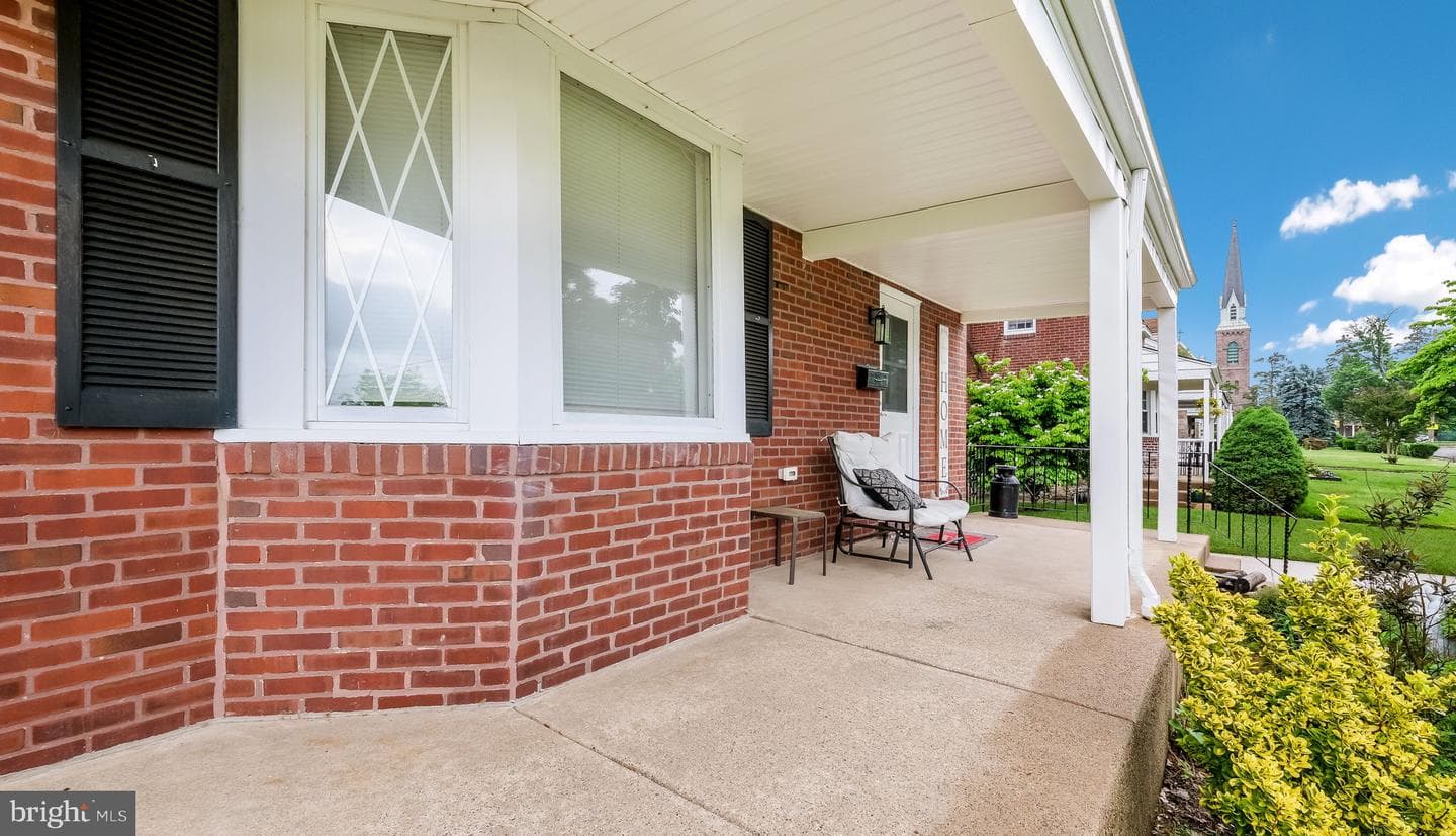 4020 Benson Street photo 6