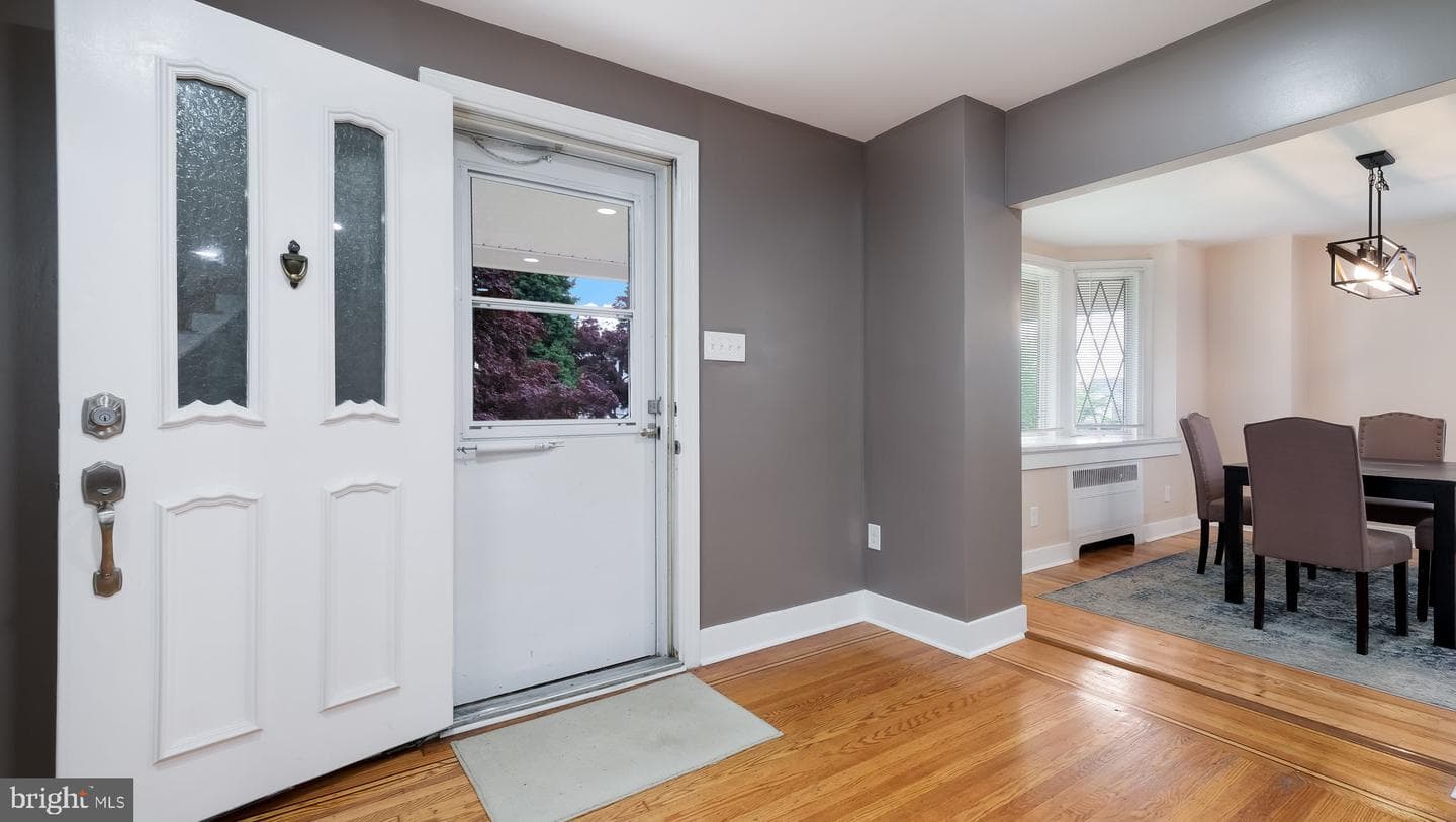 4020 Benson Street photo 8