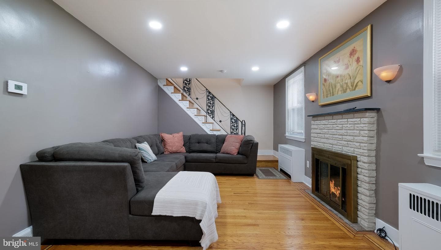 4020 Benson Street photo 9