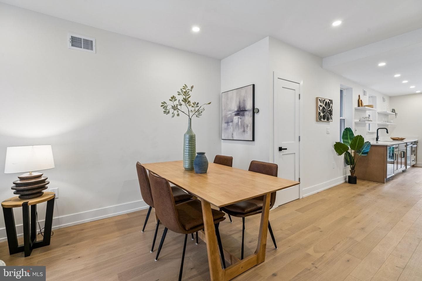 2239 Catharine Street photo 13