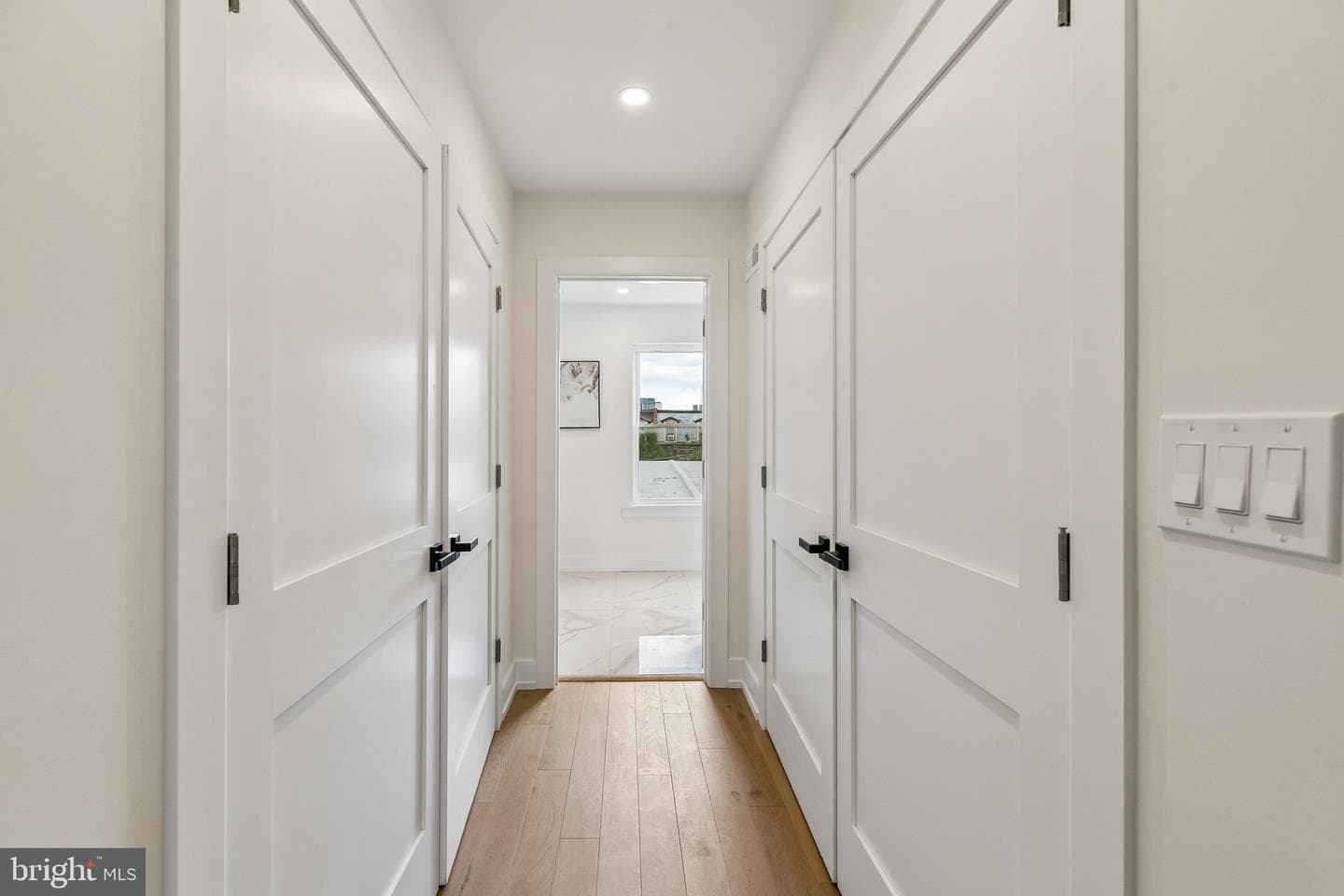 2239 Catharine Street photo 27