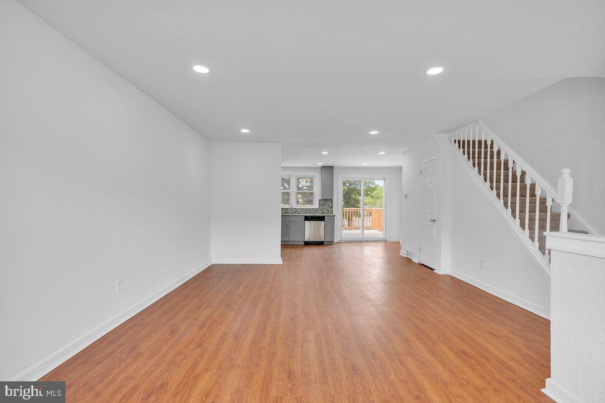 3204 Birch Road photo 5