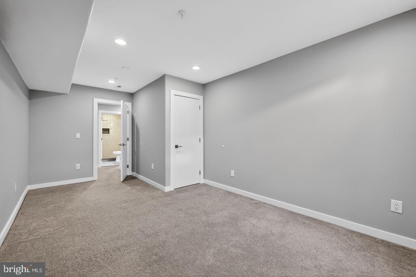 1508 S Lecount Street photo 34