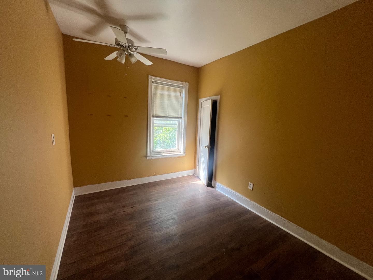 4623 Pulaski photo 19