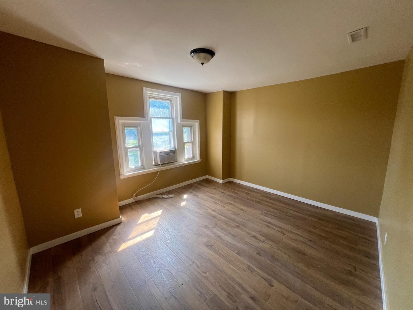 4623 Pulaski photo 26
