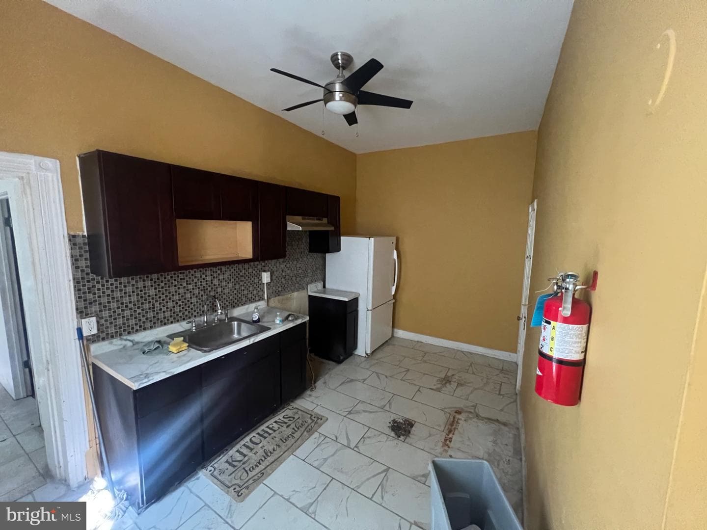 4623 Pulaski photo 6