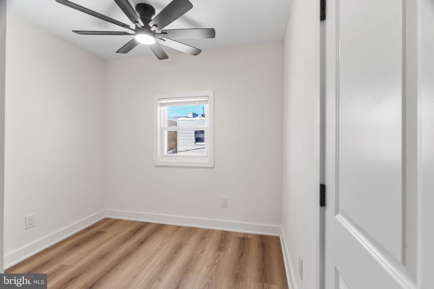 403 Daly Street photo 26
