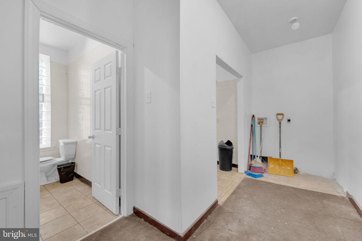 162 W Manheim Street photo 11