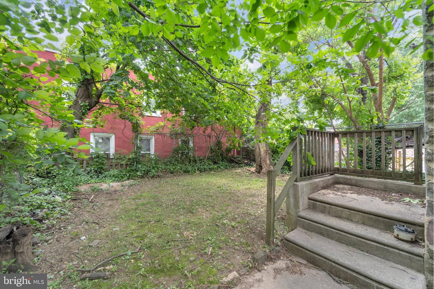 162 W Manheim Street photo 38