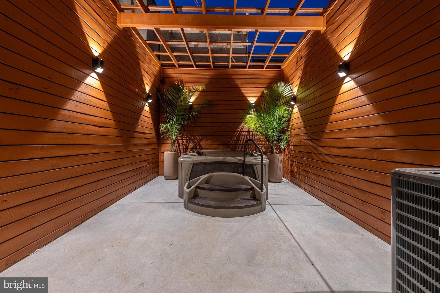 217 Tasker Street photo 25