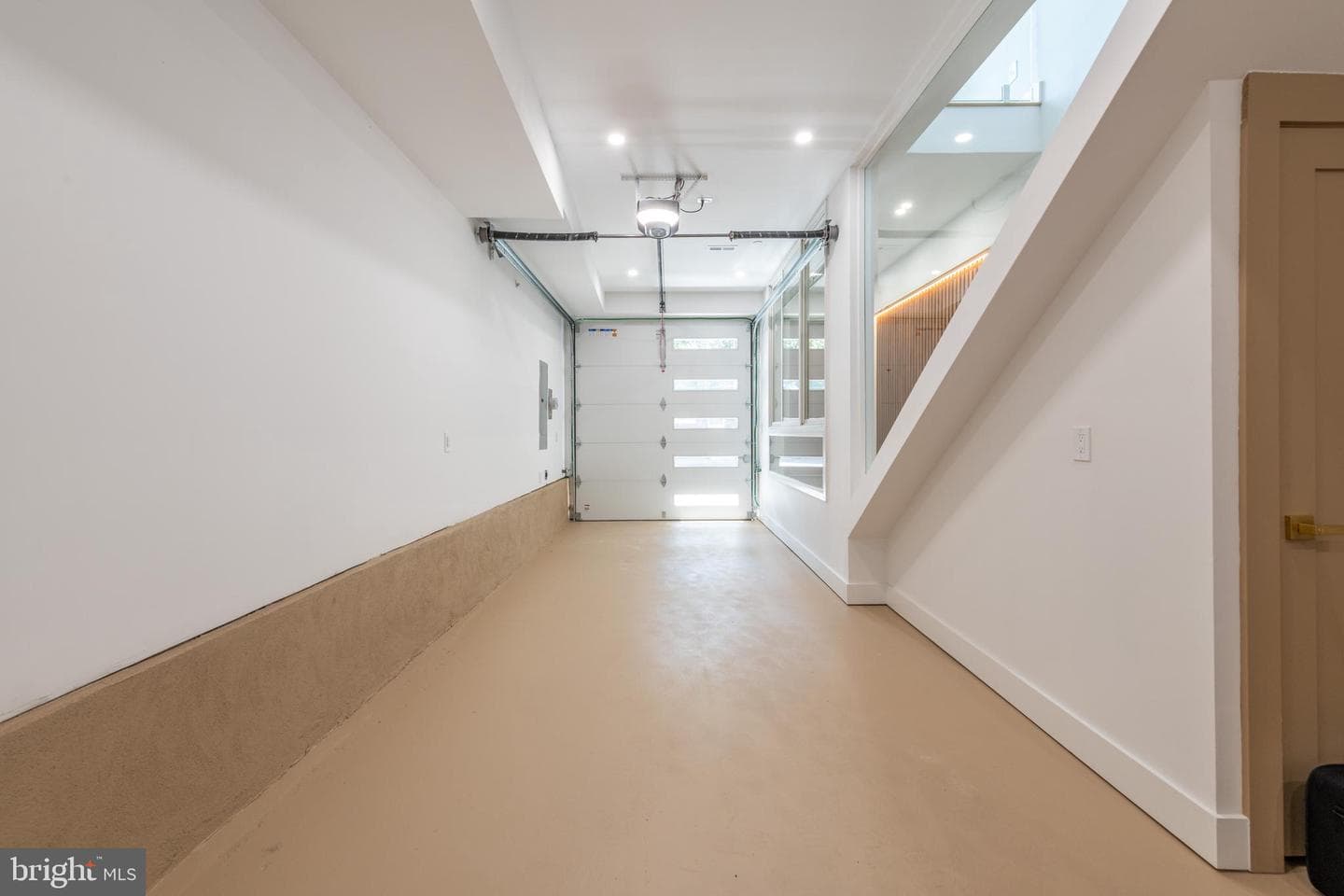 217 Tasker Street photo 54