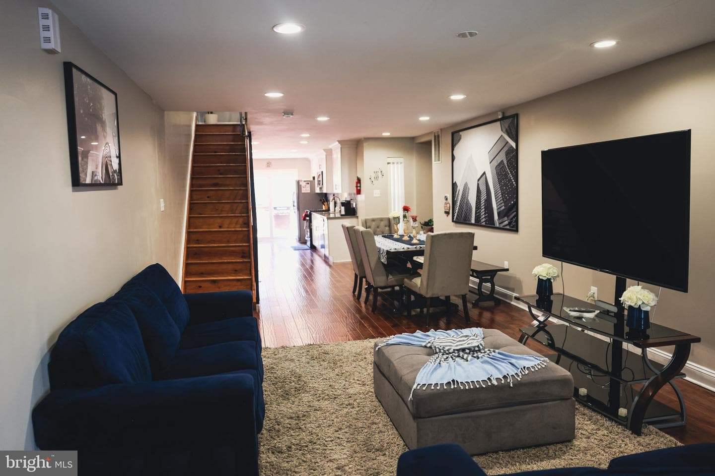 6218 Pine Street photo 5