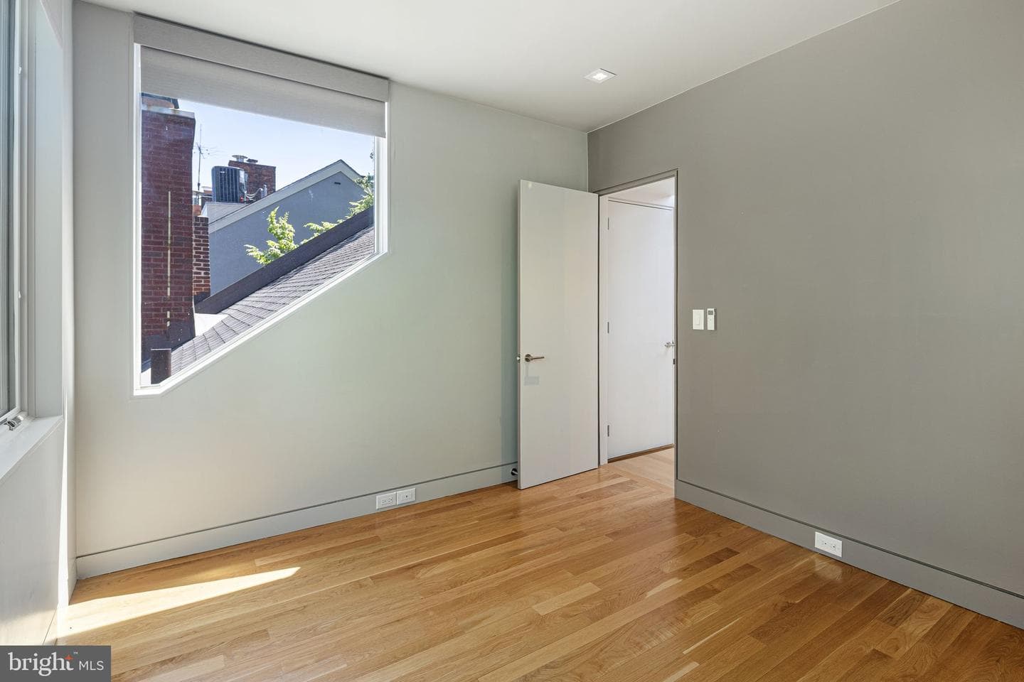 113 Pine Street photo 36